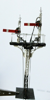 4mm scale model of SR bracket signal