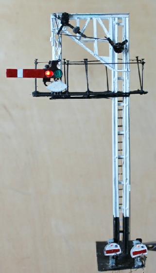 7mm scale model of a Gallows Signal located at Exeter Central together with 2 Ground Signals
