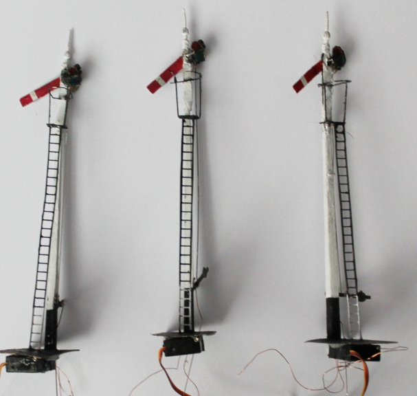 slotted NER signals 4mm scale